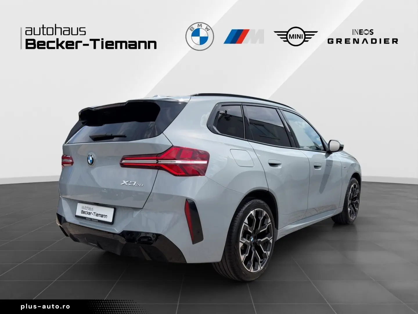 BMW X3 20 xDrive M Sport AHK HUD Pano DrivAss  ParkA