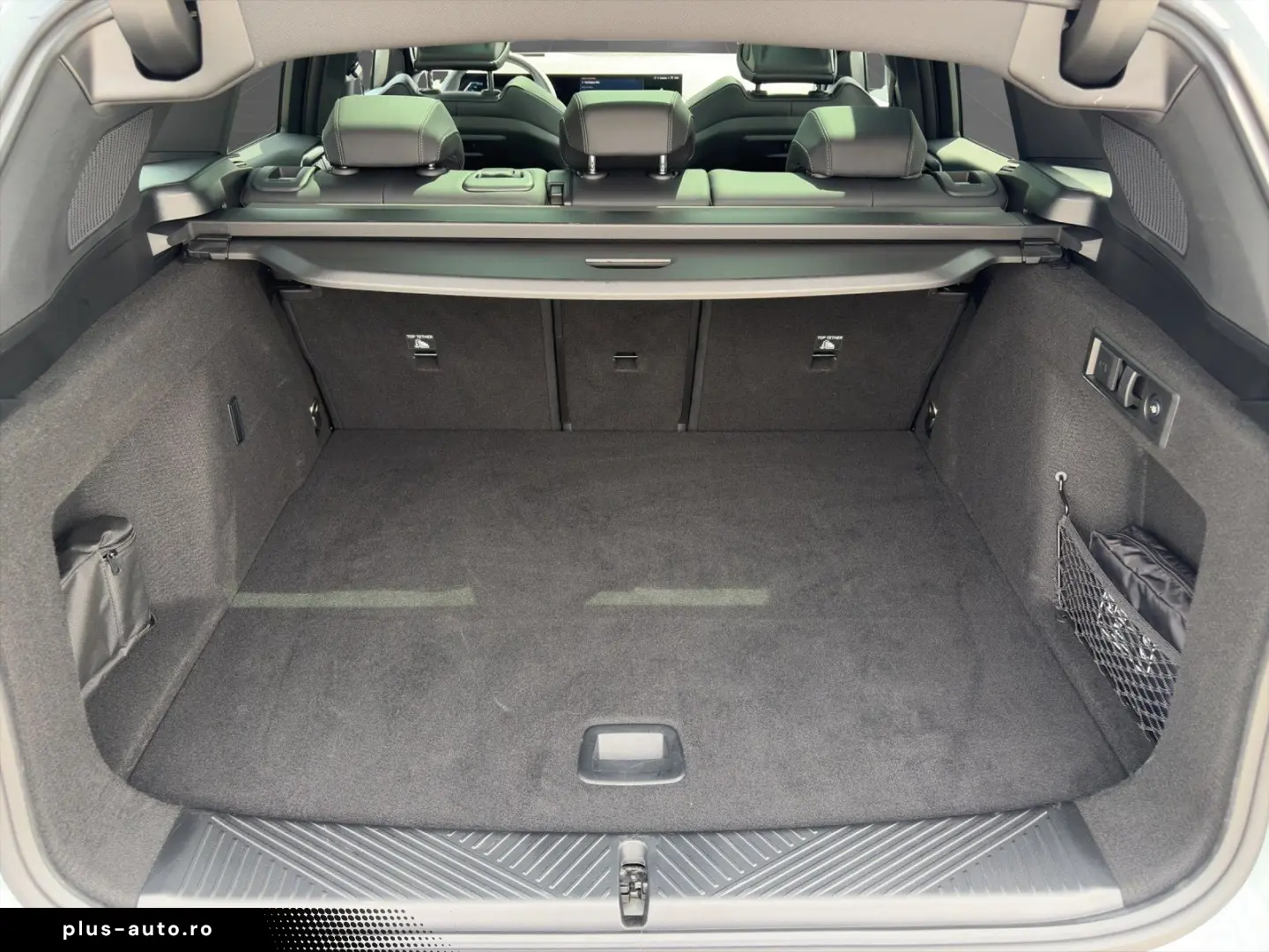 BMW X3 20 xDrive M Sport AHK HUD Pano DrivAss  ParkA