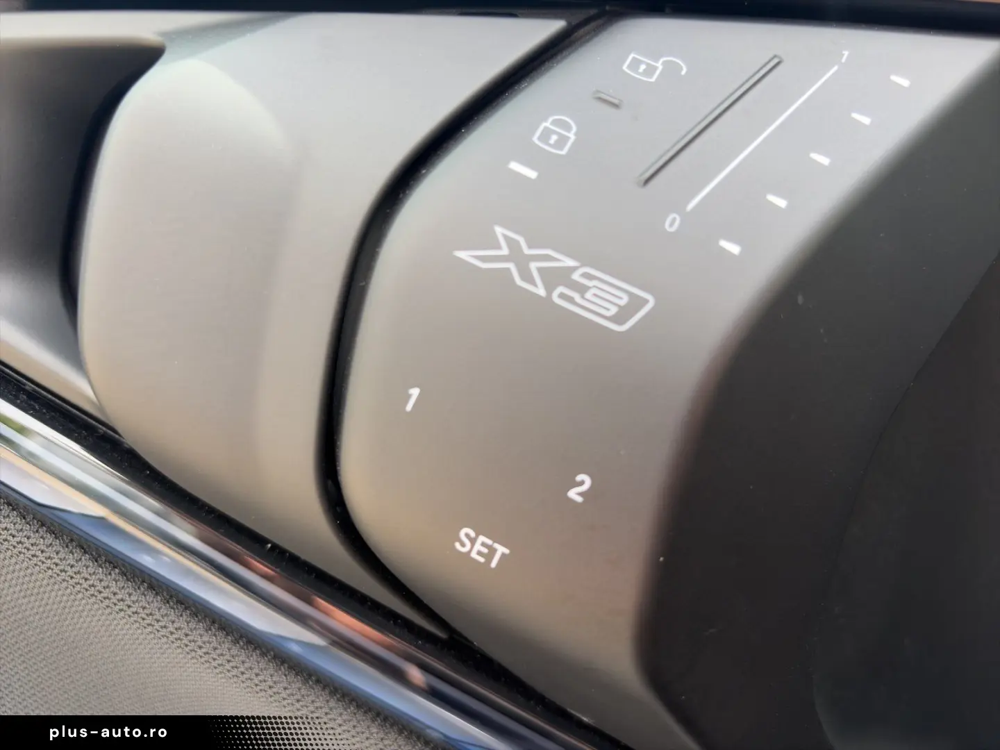 BMW X3 20 xDrive M Sport AHK HUD Pano DrivAss  ParkA