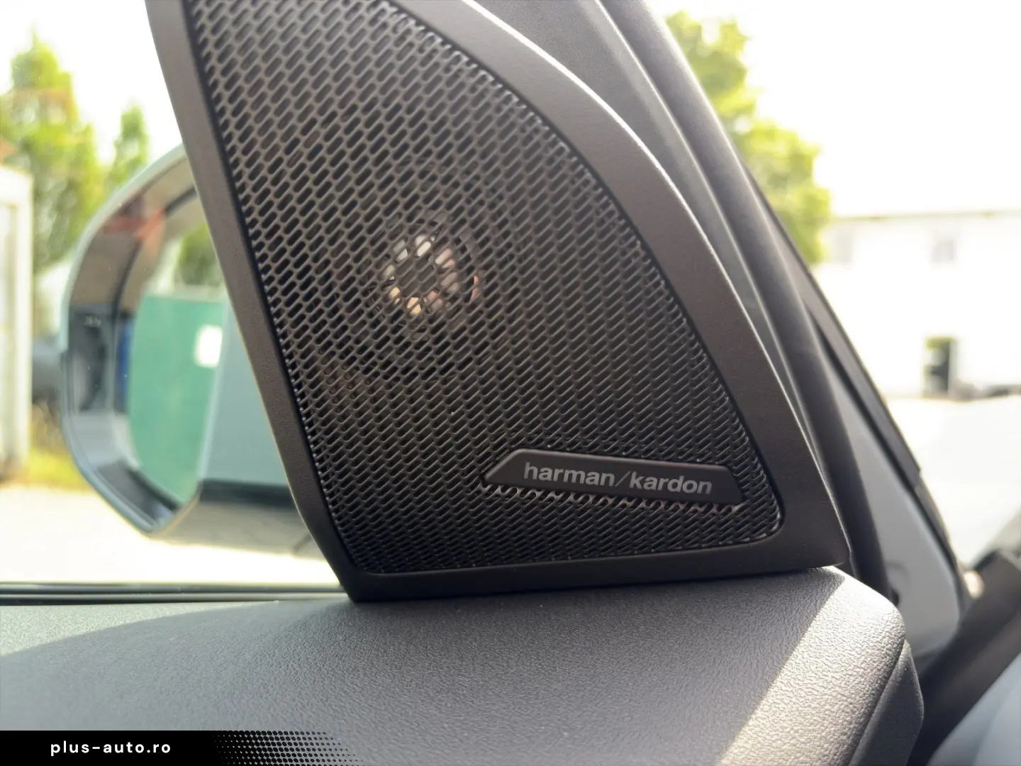 BMW X3 20 xDrive M Sport AHK HUD Pano DrivAss  ParkA
