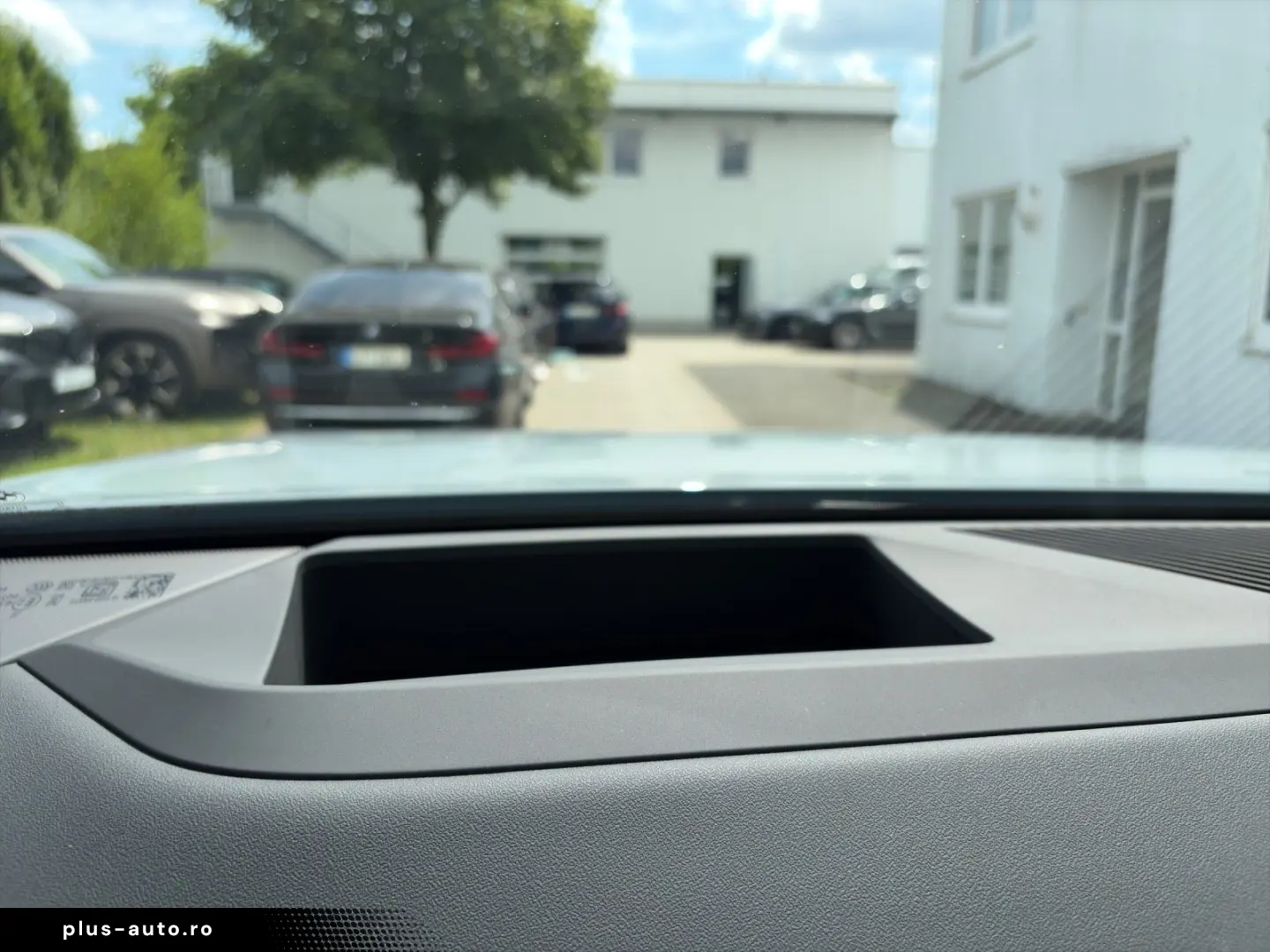 BMW X3 20 xDrive M Sport AHK HUD Pano DrivAss  ParkA