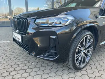 BMW X3 xDrive 30i M Sportpaket AHK Navi Laserlicht