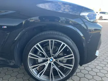 BMW X3 xDrive 30i M Sportpaket AHK Navi Laserlicht