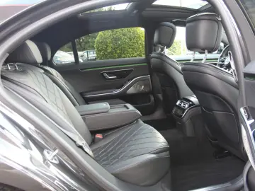 MERCEDES-BENZ S 400 d 4-M L AMG Pano Burm. 3D Digital L. HuD