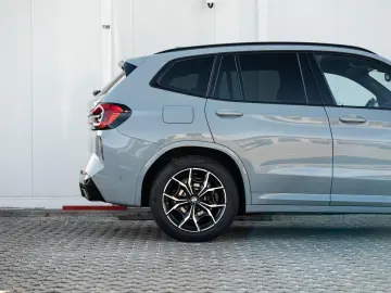 BMW X3 xDrive20d M-Sport AHK StdHz HuD KoZg Laser
