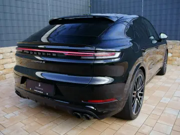 PORSCHE Cayenne Coupe S E-Hybrid SportDesign P-Display