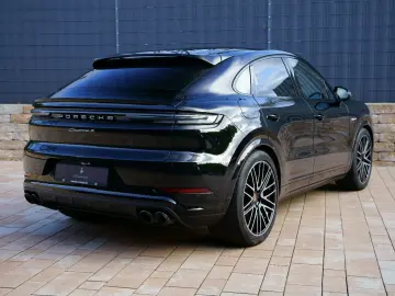PORSCHE Cayenne Coupe S E-Hybrid SportDesign P-Display
