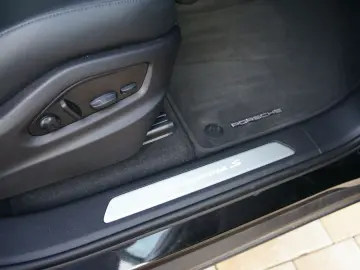 PORSCHE Cayenne Coupe S E-Hybrid SportDesign P-Display
