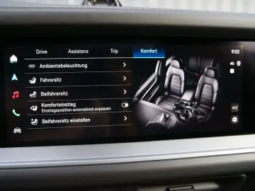 PORSCHE Cayenne Coupe S E-Hybrid SportDesign P-Display