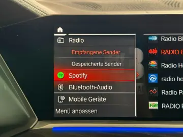 BMW X7 xDrive 40i AHK 7-SITZE 360  PANO MEMORY LASER