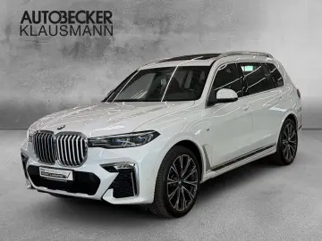 BMW X7 xDrive 40i M SPORT AUTOMATIK LC PROF HuD AHK