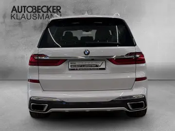 BMW X7 xDrive 40i M SPORT AUTOMATIK LC PROF HuD AHK