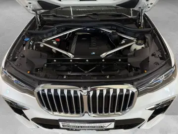 BMW X7 xDrive 40i M SPORT AUTOMATIK LC PROF HuD AHK
