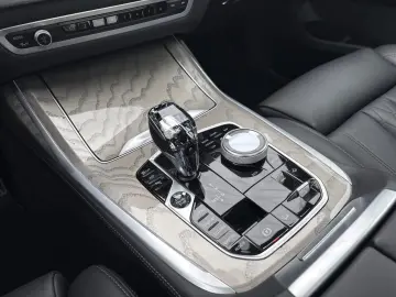 BMW X7 xDr 40d M SPORT NightV Laser KomSi H K 360