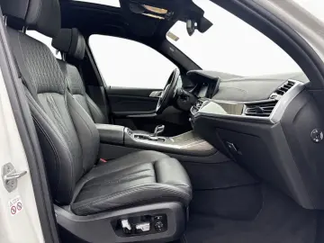 BMW X7 xDr 40d M SPORT NightV Laser KomSi H K 360