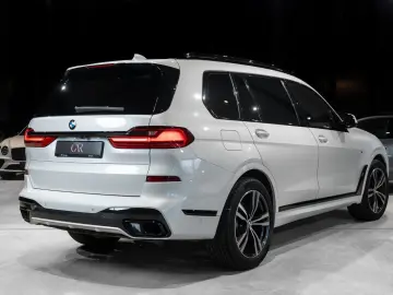 BMW X7 xDrive 40 d M Sport Night Vision 360 Pano