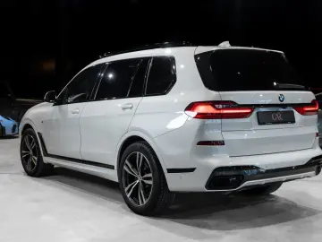 BMW X7 xDrive 40 d M Sport Night Vision 360 Pano