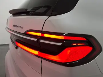 BMW X7 xDrive 40d  Sky Lounge  M Sport  Integral  .