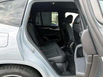 BMW X3 xDrive20i M-Sport KAM H&K AHK LED HUD CarPlay