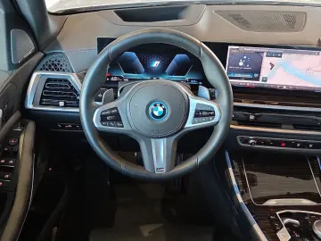 BMW X5 xDr50e M Sport Luft Pano AHK 360 H K HUD Soft