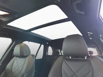BMW X5 xDr50e M Sport Luft Pano AHK 360 H K HUD Soft