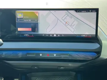 BMW X3 20 xDrive    M-Sport LED DrvAss AHK RFK DAB
