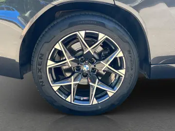 BMW X3 20 xDrive    M-Sport LED DrvAss AHK RFK DAB