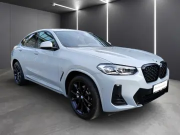 BMW X4 xDrive30i M SPORPAKET PANORAMA HEAD UP