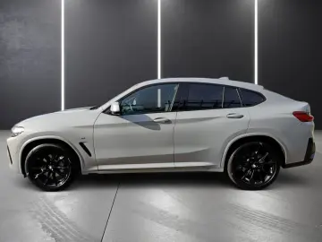 BMW X4 xDrive30i M SPORPAKET PANORAMA HEAD UP