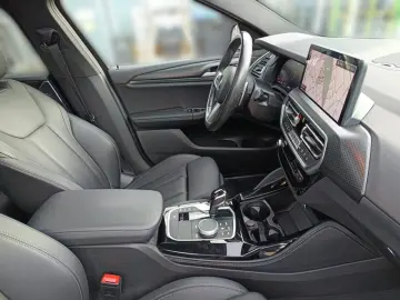 BMW X4 xDrive30i M SPORPAKET PANORAMA HEAD UP