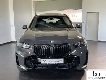 BMW X5 xD 50e M Sport Pro 22  Pano DrivPro Luft AHK