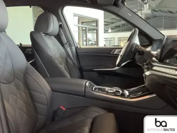 BMW X5 xD 50e M Sport Pro 22  Pano DrivPro Luft AHK