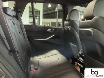 BMW X5 xD 50e M Sport Pro 22  Pano DrivPro Luft AHK