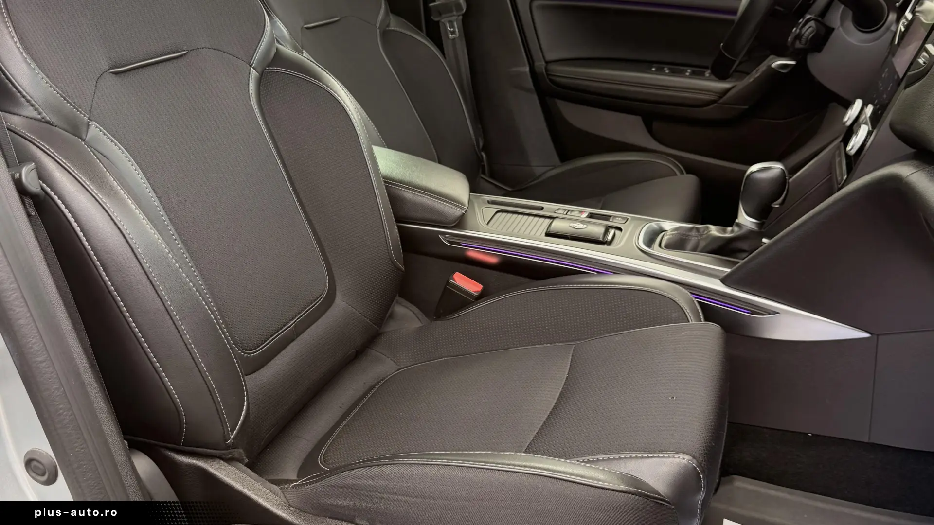 Renault Megane TCe 140 GPF EDC INTENS