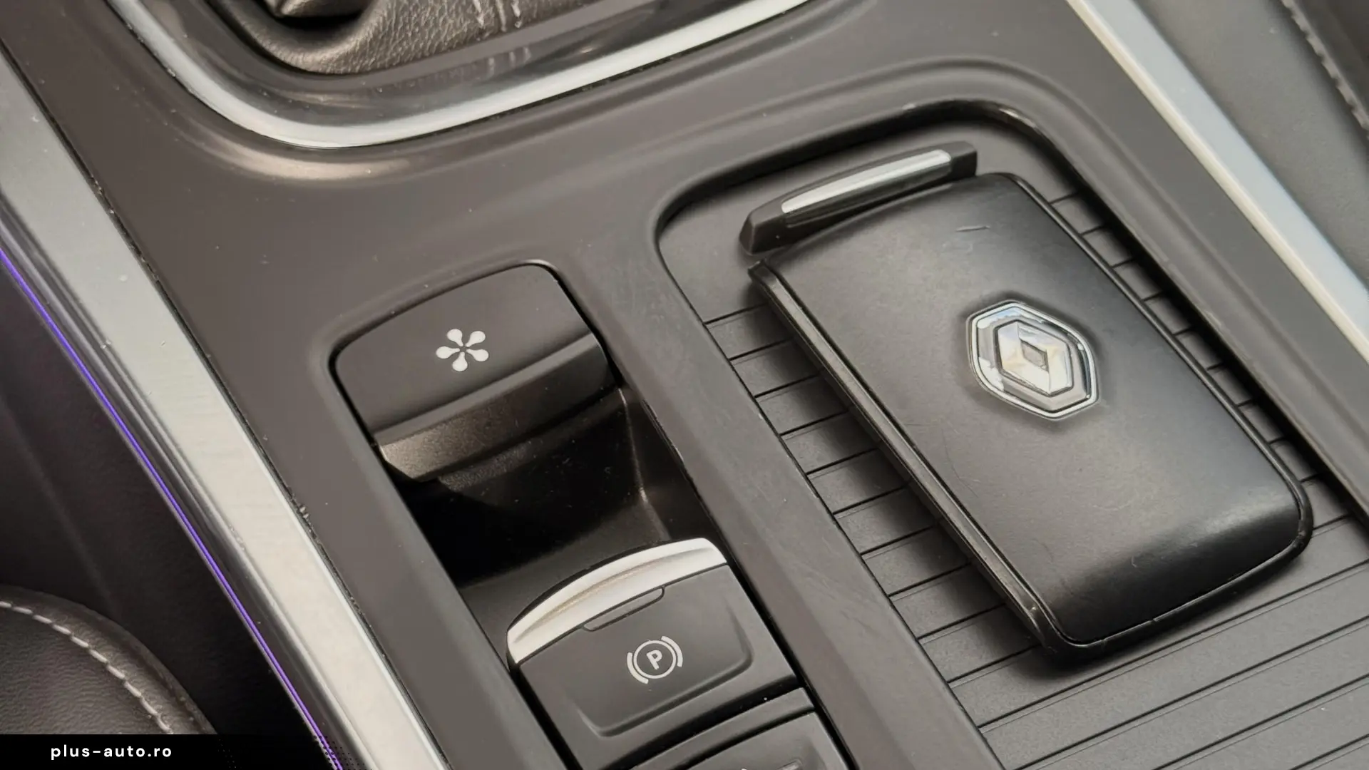 Renault Megane TCe 140 GPF EDC INTENS