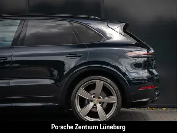PORSCHE Cayenne Platinum Edition InnoDrive Nachtsicht
