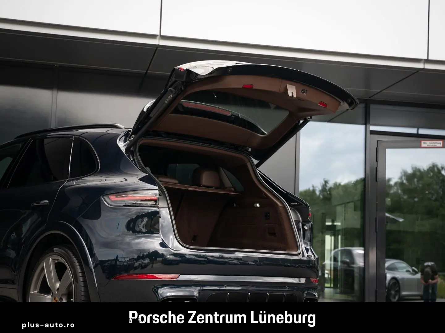 PORSCHE Cayenne Platinum Edition InnoDrive Nachtsicht