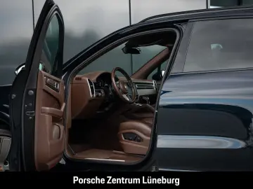 PORSCHE Cayenne Platinum Edition InnoDrive Nachtsicht