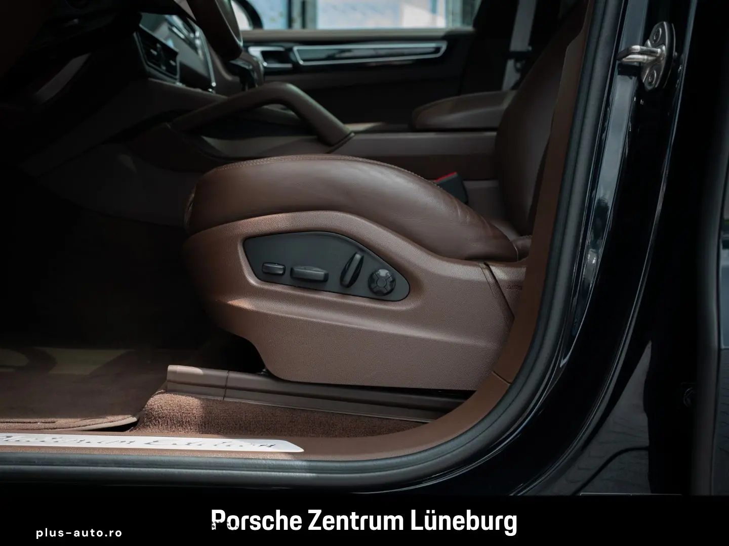 PORSCHE Cayenne Platinum Edition InnoDrive Nachtsicht