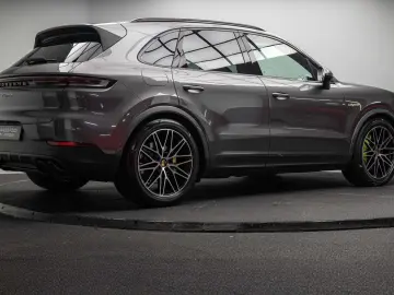 PORSCHE Cayenne  E-HYBRID - 3.0 V6 470 CH