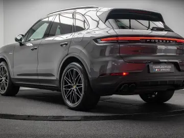 PORSCHE Cayenne  E-HYBRID - 3.0 V6 470 CH