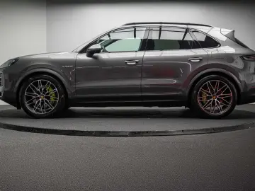 PORSCHE Cayenne  E-HYBRID - 3.0 V6 470 CH