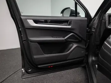 PORSCHE Cayenne  E-HYBRID - 3.0 V6 470 CH