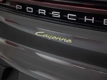 PORSCHE Cayenne  E-HYBRID - 3.0 V6 470 CH