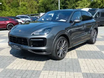 PORSCHE Cayenne S tolle Farbkombi Pano Sport Design