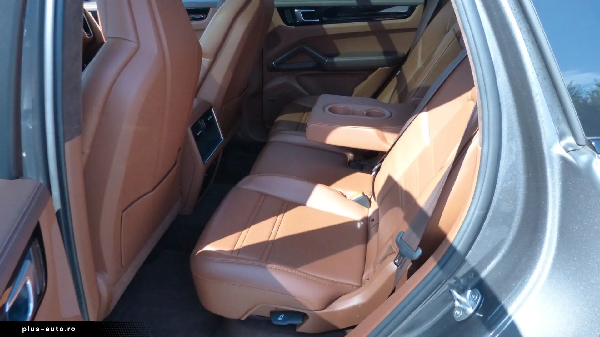 PORSCHE Cayenne S tolle Farbkombi Pano Sport Design