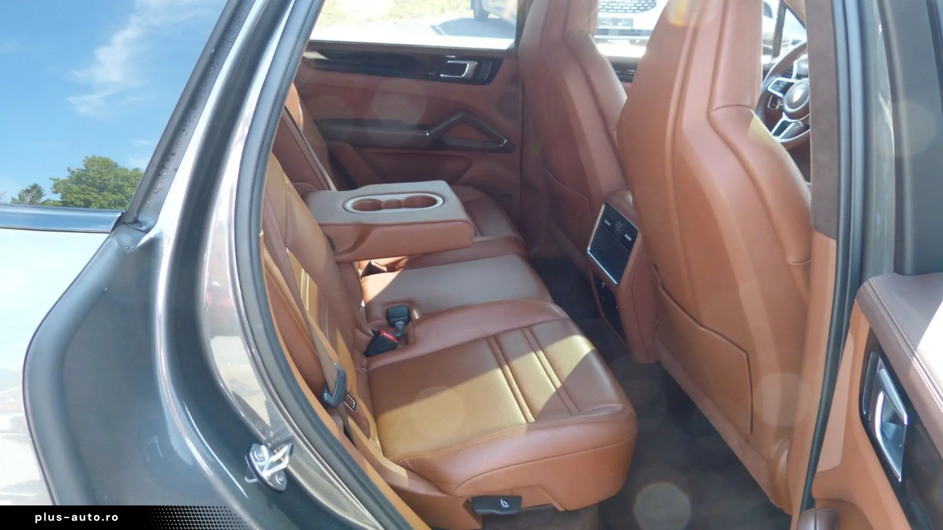 PORSCHE Cayenne S tolle Farbkombi Pano Sport Design