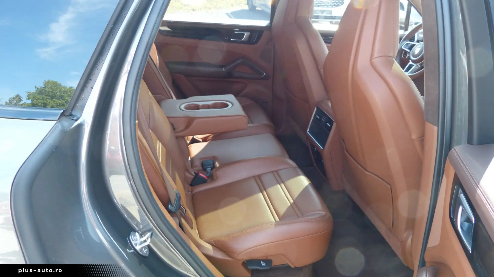 PORSCHE Cayenne S tolle Farbkombi Pano Sport Design