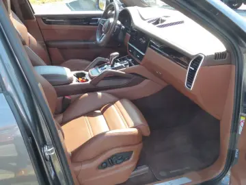 PORSCHE Cayenne S tolle Farbkombi Pano Sport Design