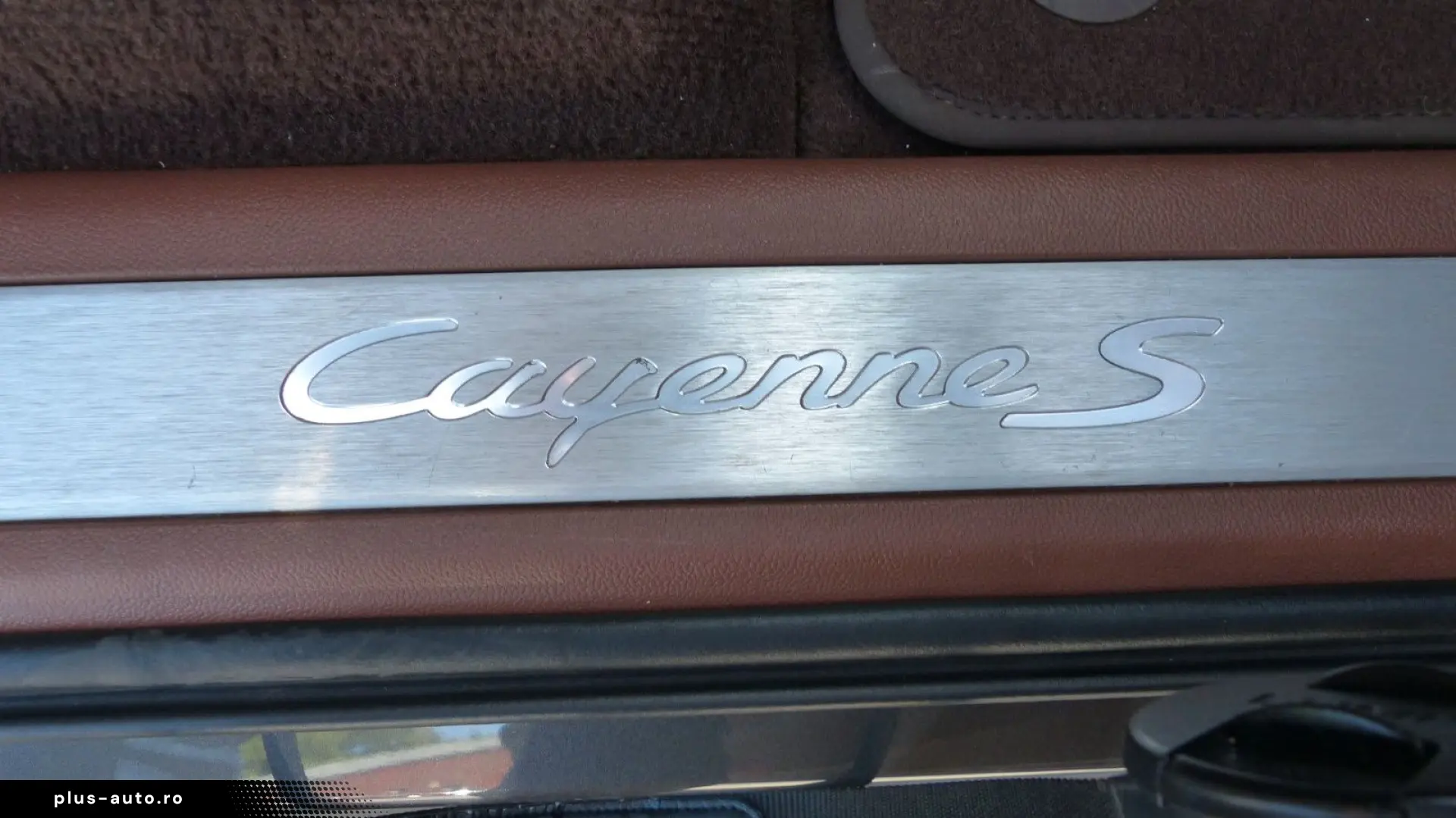 PORSCHE Cayenne S tolle Farbkombi Pano Sport Design
